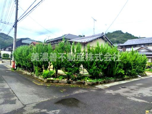 ６４０１９　岐阜市加野６丁目中古戸建ての外観