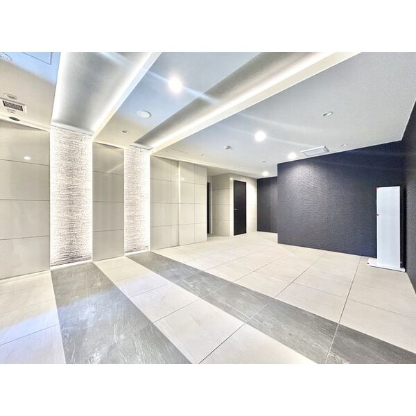 エスリード葵　広小路通のロビー