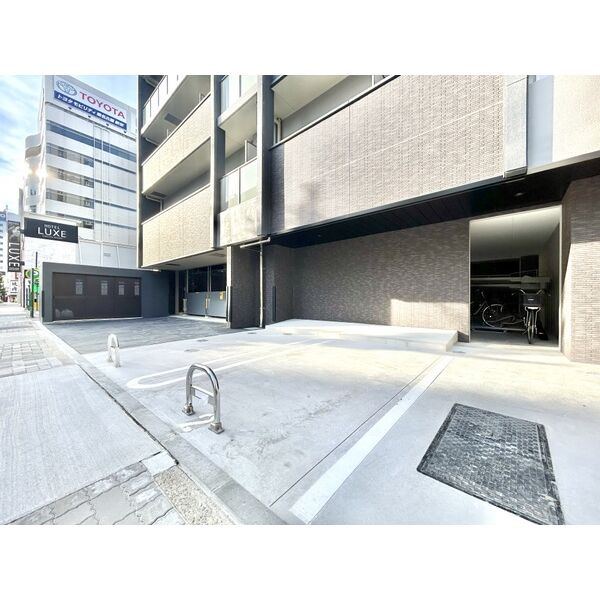 エスリード葵　広小路通の駐車場