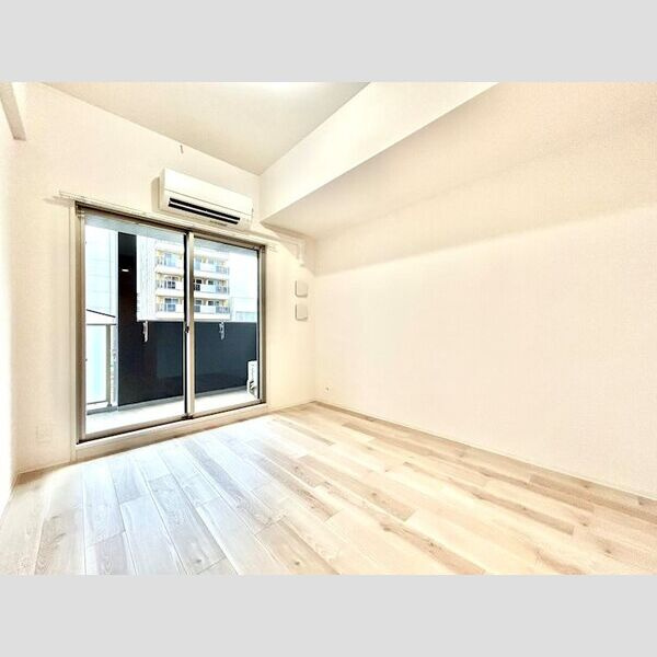 エスリード葵　広小路通の居間・リビング