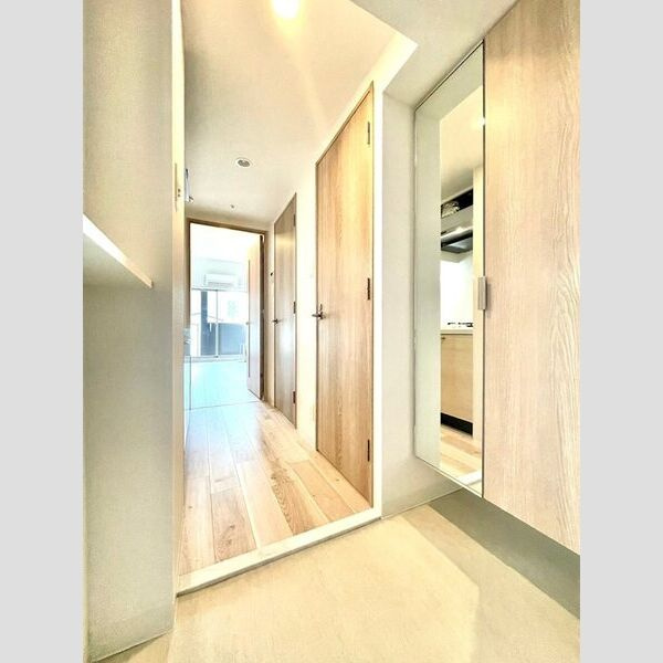 エスリード葵　広小路通の玄関