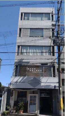 日宝京都2号館の外観