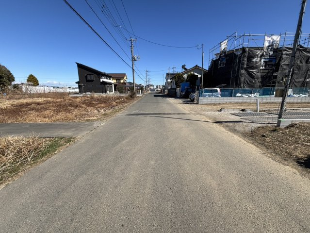土地　川越市久下戸の前面道路含む現地写真