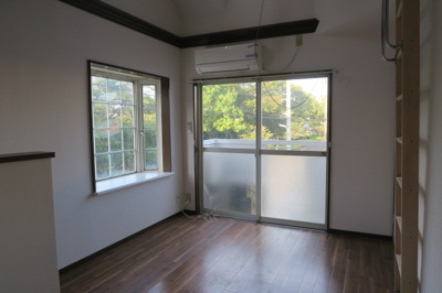 【寝室】 | M House西新井 | 広くて明るい寝室
西新井の賃貸物件。
「M House西新井」のことなら(株)メイワ・エステートへ