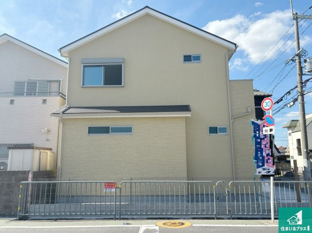 高槻市柳川町　未入居の外観|安心の10年保証！外観を美しく保ち、雨水で汚れを落とします！気になることがありましたら、お気軽にお問い合わせください！