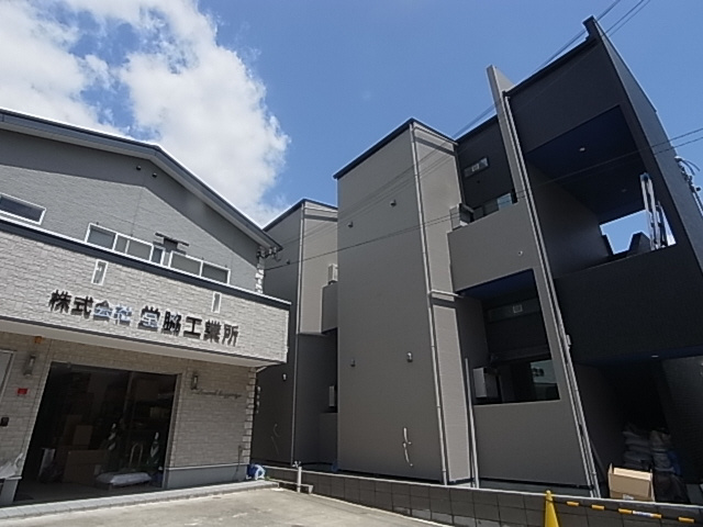 神戸市須磨区東町４丁目のアパートの外観