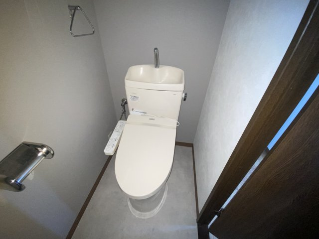 キャッスルコート東辻井のトイレ