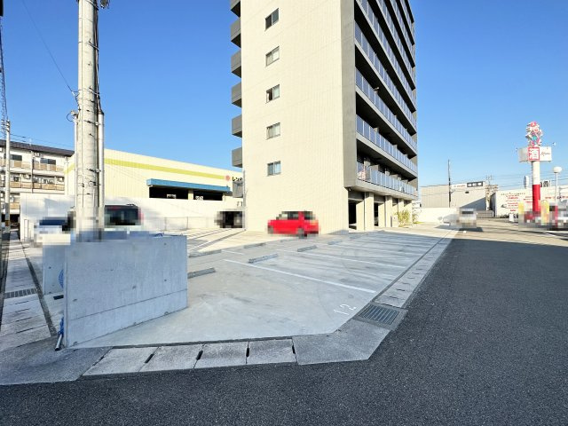 MOLTE STELLEの駐車場