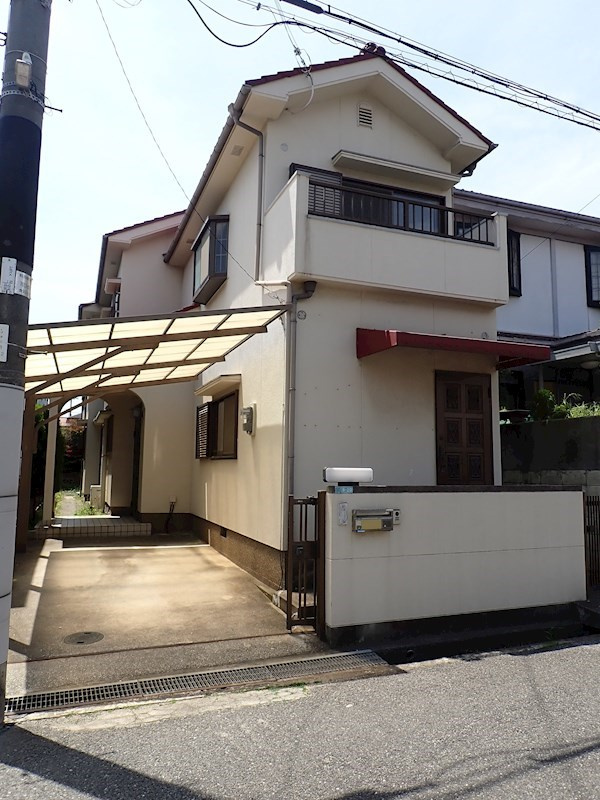 明石市朝霧町２丁目の一戸建ての外観