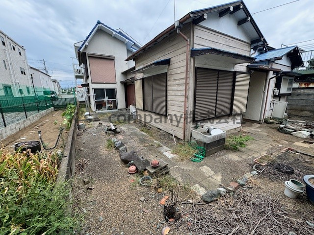 ■平塚市御殿１丁目　建築条件なし　売地の外観|外観写真☆現況古家がありますが解体後、更地でお引き渡しになります♪