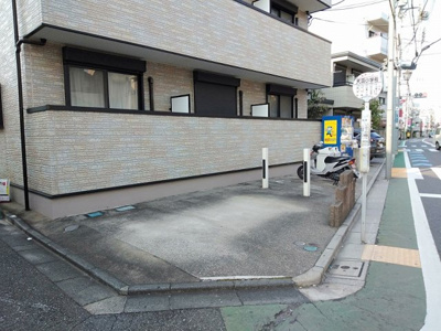  | ペル ファボーレ駐車場