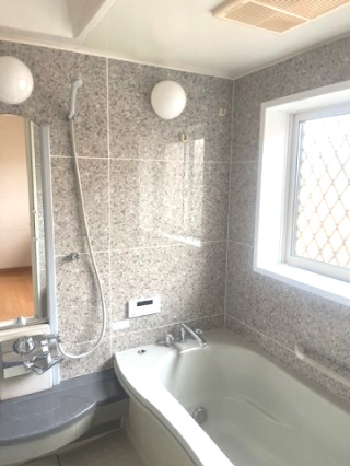 敦賀市砂流中古戸建の浴室