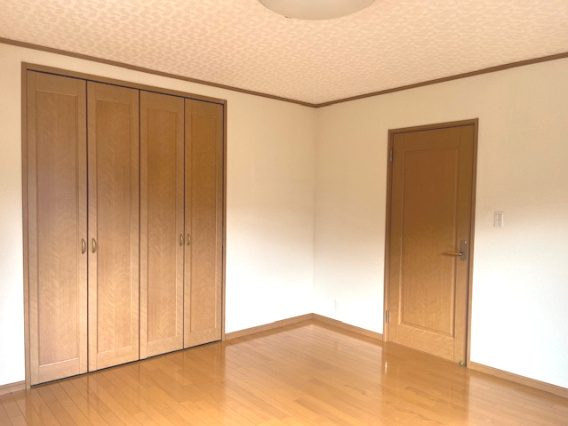 敦賀市砂流中古戸建の洋室