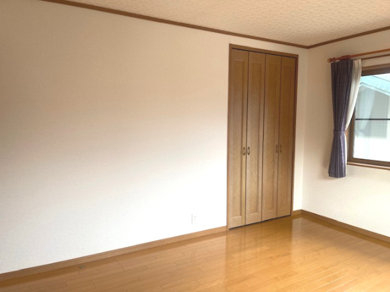 敦賀市砂流中古戸建の洋室