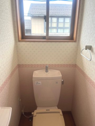 敦賀市砂流中古戸建のトイレ