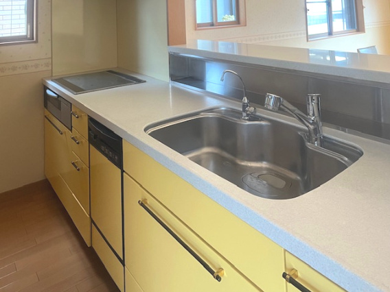 敦賀市砂流中古戸建のキッチン