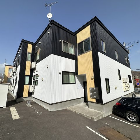 レオーネ・コリーナの外観|きれいな外観です