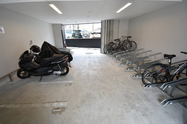 BPRレジデンス天満橋の駐車場