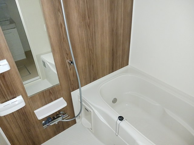 クレスト青葉の浴室