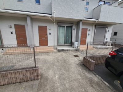 【エントランス】 | サンティエアヴニール | 清潔なエントランスです