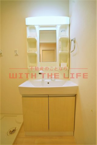 アジャートK【キャッシュバック対象物件】の独立洗面台|朝の身支度には欠かせない独立洗面化粧台