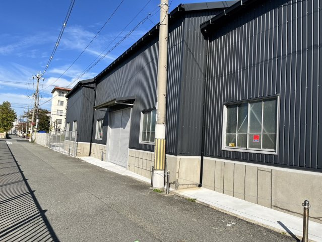 豊中市上津島1丁目倉庫の駐車場