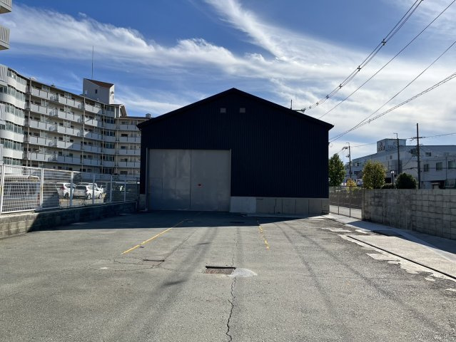豊中市上津島1丁目倉庫の外観