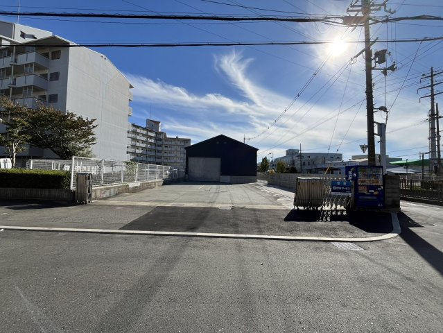 豊中市上津島1丁目倉庫の外観