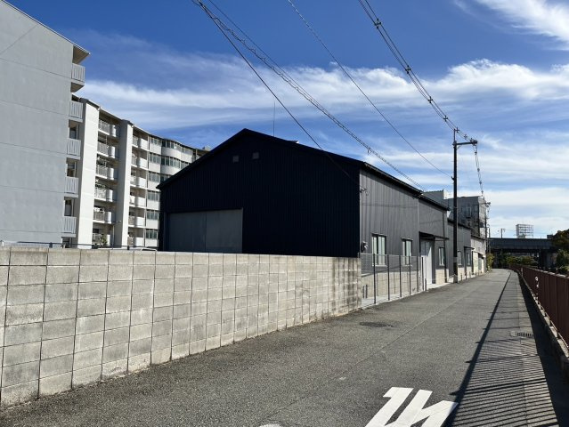 豊中市上津島1丁目倉庫の外観