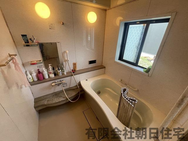 【浴室】 | 安来市汐手が丘中古戸建 | コンパクトで使いやすいお風呂です