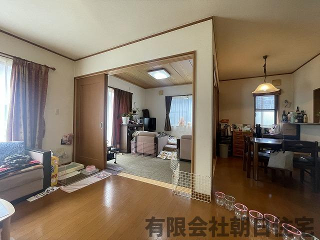 【居間・リビング】 | 安来市汐手が丘中古戸建