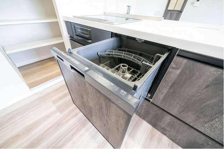 ネオハイツ輝国のキッチン|ネオハイツ輝国（3SLDK）奥様にうれしい食洗器つき