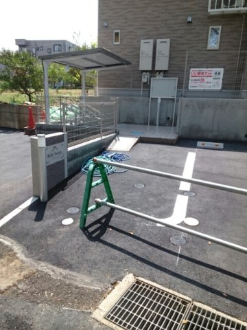 ベルセゾンの駐車場