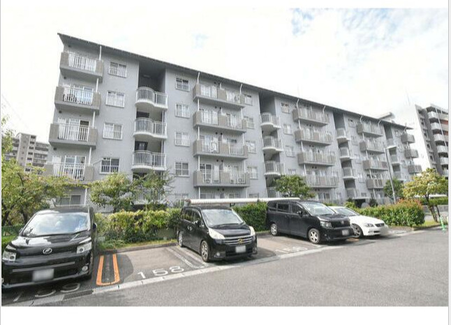 URコンフォール城山の外観