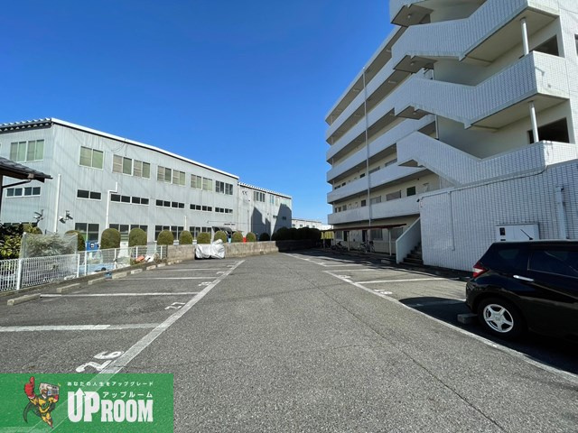 第3サンヨーマンションの駐車場