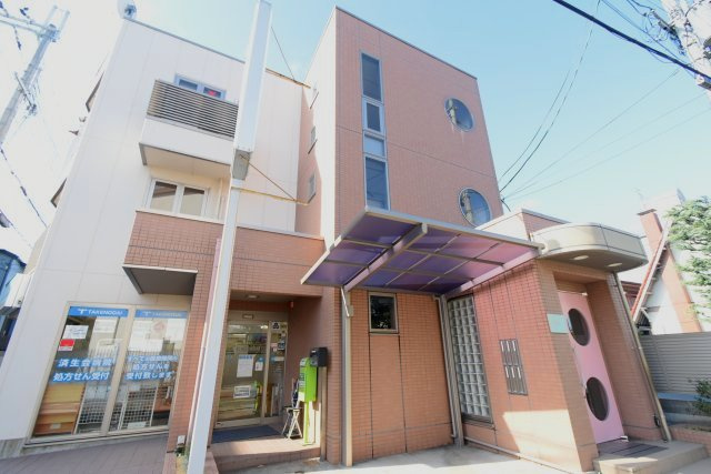 コーラルリーフの外観|長岡天神駅徒歩7分。オートロック完備で駅まで平坦な道のりの鉄骨造マンション