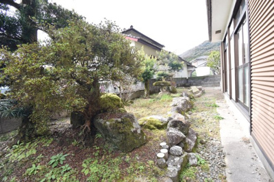 【庭】 | 樋脇町市比野字藺牟田川地戸建