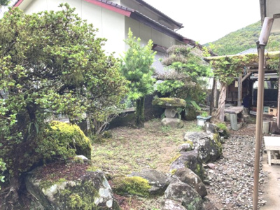 【庭】 | 樋脇町市比野字藺牟田川地戸建