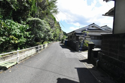 【前面道路含む現地写真】 | 樋脇町市比野字藺牟田川地戸建