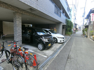 【駐車場】