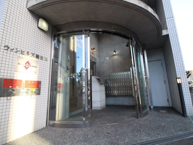 ウィンヒルズ難波南のエントランス|毎日通るエントランスはこのようになっています