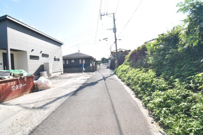 【前面道路含む現地写真】 | 霧島市国分姫城南　1号棟
