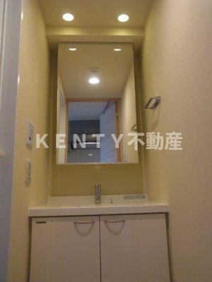 【洗面所】 | エルシア五反田 | ゆったりとスペースのある洗面所