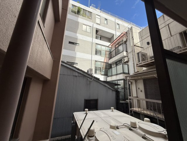 グラビスコート三条堺町の展望