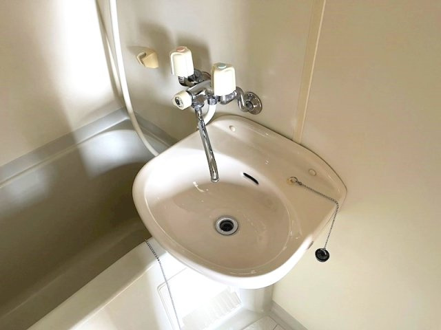 グランドパレス堀川パートⅡの浴室|洗面スペースです