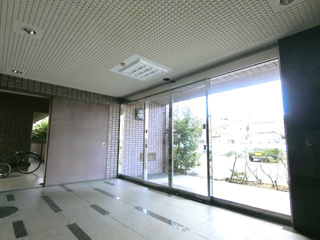 グリーンハイム平井のロビー|毎日通るロビーはこのようになっています