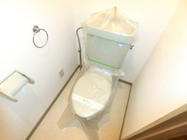 グリーンハイム平井のトイレ|落ち着いたトイレです