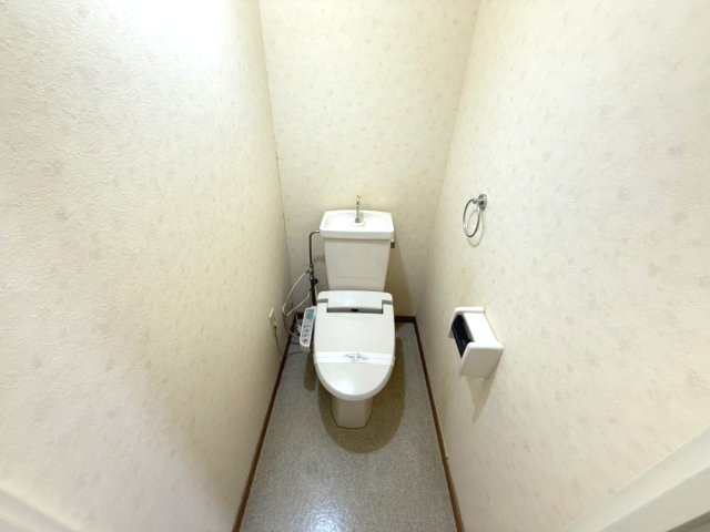 メゾンアルマのトイレ|コンパクトで使いやすいトイレです