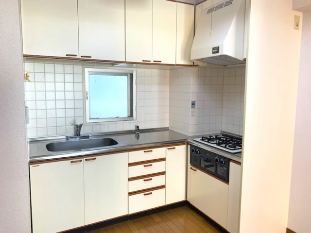 メゾンアルマのキッチン|キッチンでお料理をお楽しみください
