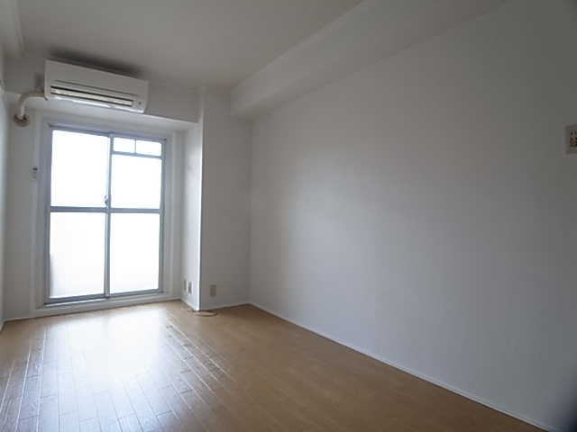 セントラルハイツ湊川の居間・リビング|リビング